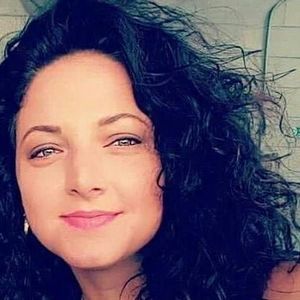 Meet your Posher, Carrie